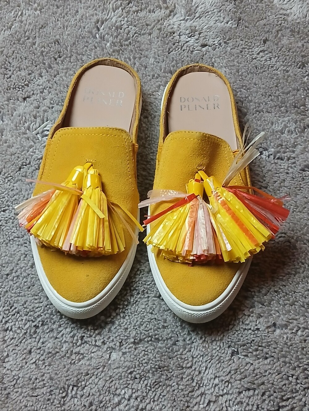 Donald J. Pliner Kids Yellow Tassel Slip-On Shoes